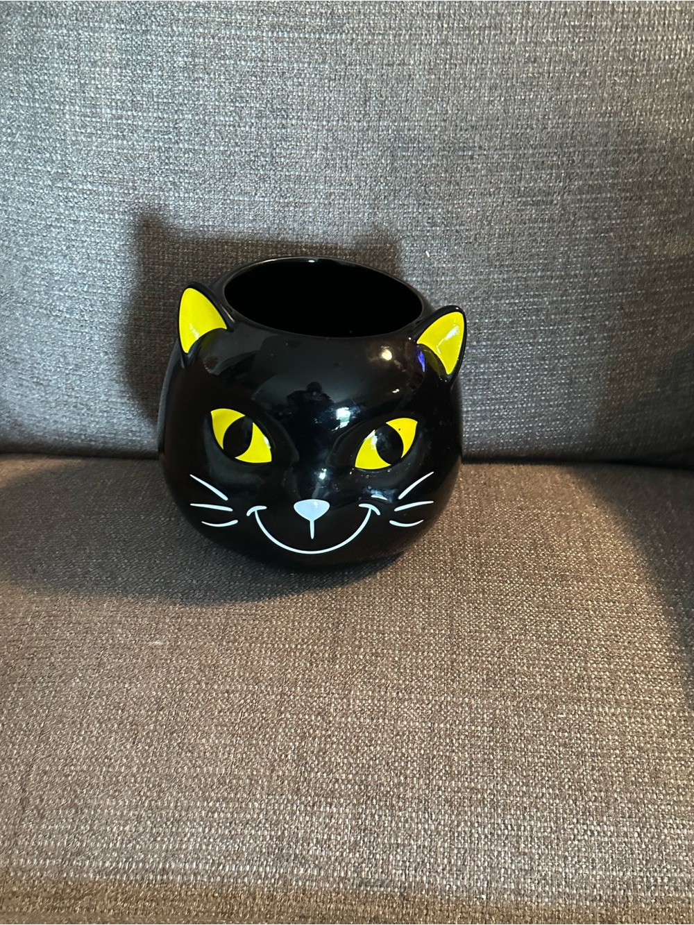 Yankee Candle Black Cat Ceramic Candle holder with Yellow Accents